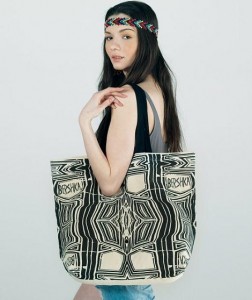 Shopping Bag Bershka by Jose castro